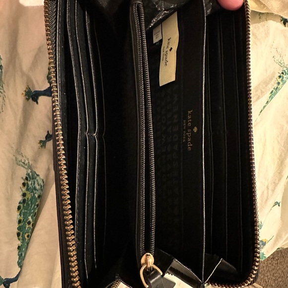 Kate Spade Black Wallet - Picture 3 of 8